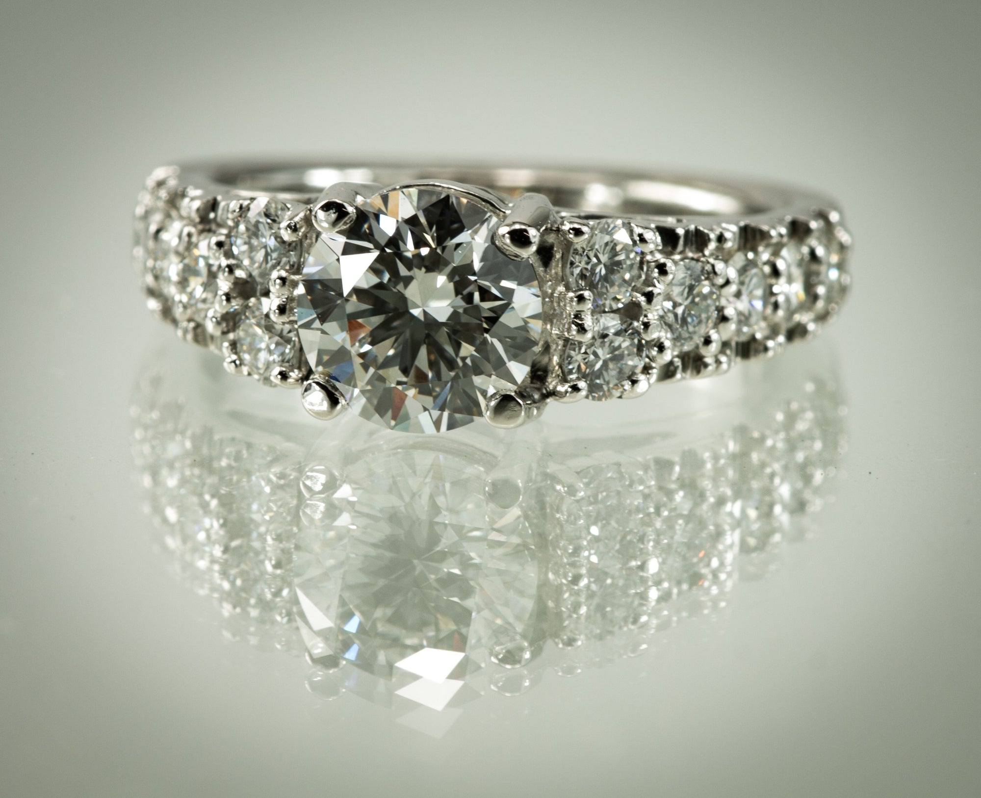 2.00 Carat Diamond Platinum Ring