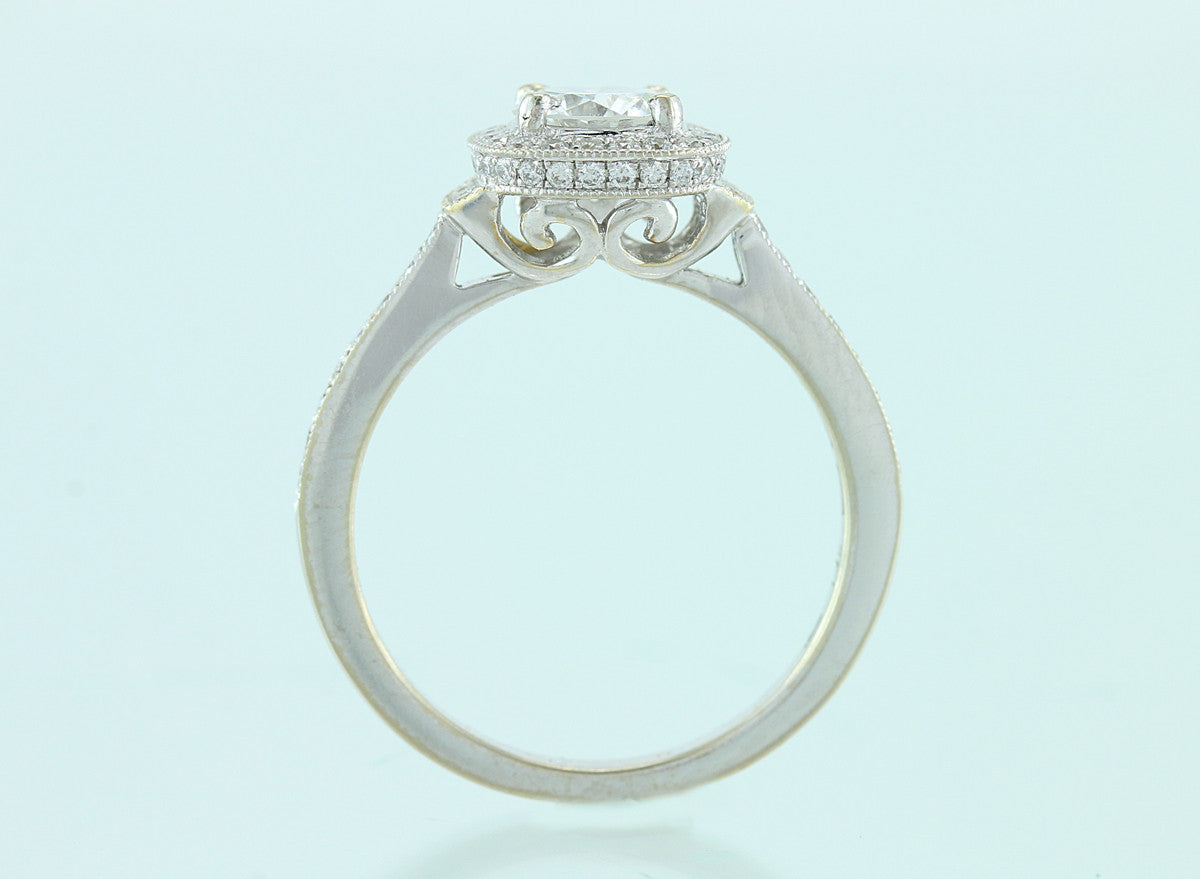 1.09 ct Diamond Halo Style Ring