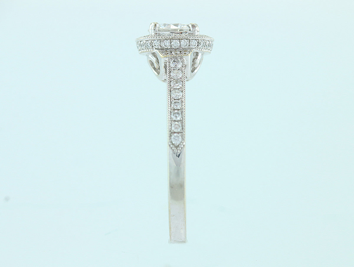 1.09 ct Diamond Halo Style Ring