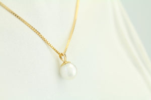 Gem Grade Japanese Akoya Pearl 14kt Gold Pendant